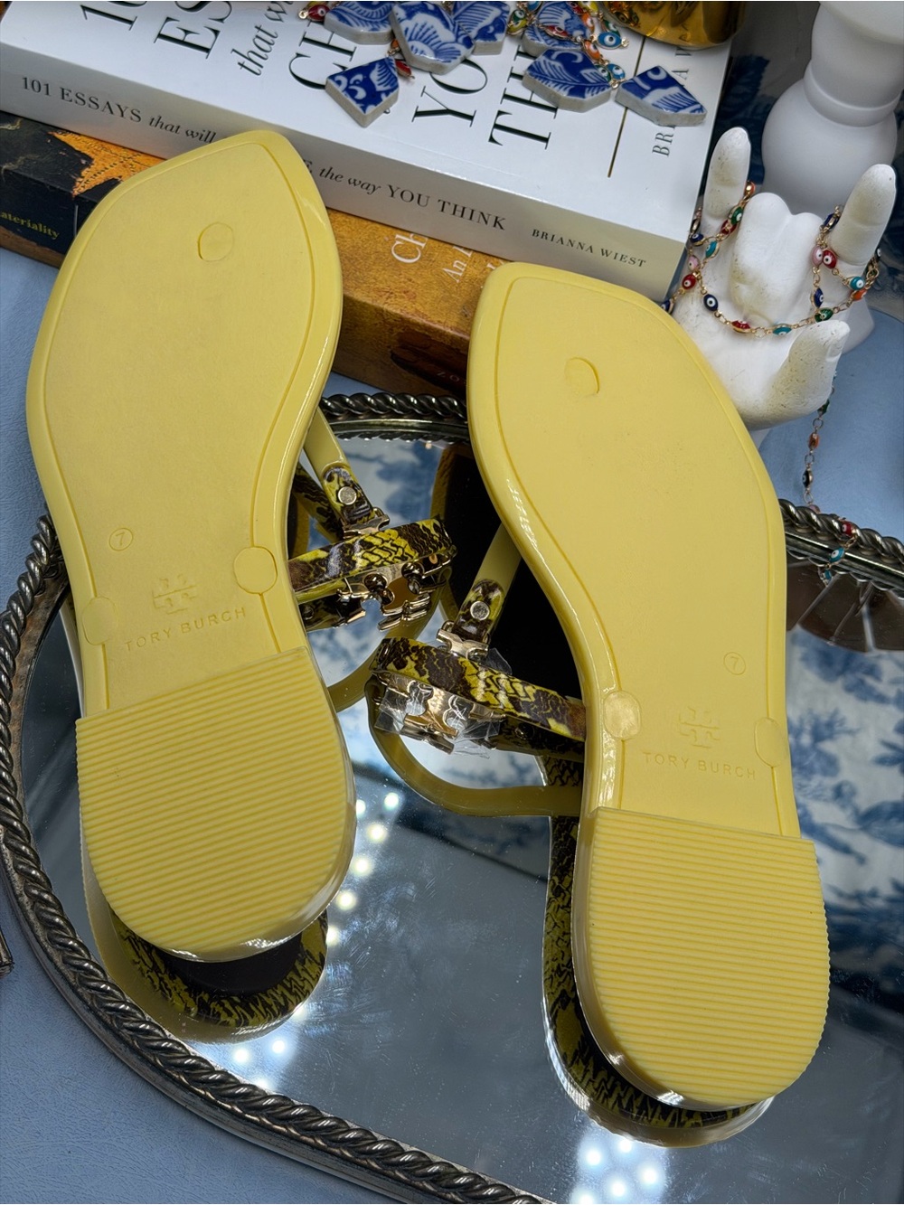 🆕 TORY BURCH 🧿 NWOB Roxanne Rubber Sandals, Brown & Yellow Lizard - Sz 7 - Picture 10 of 10